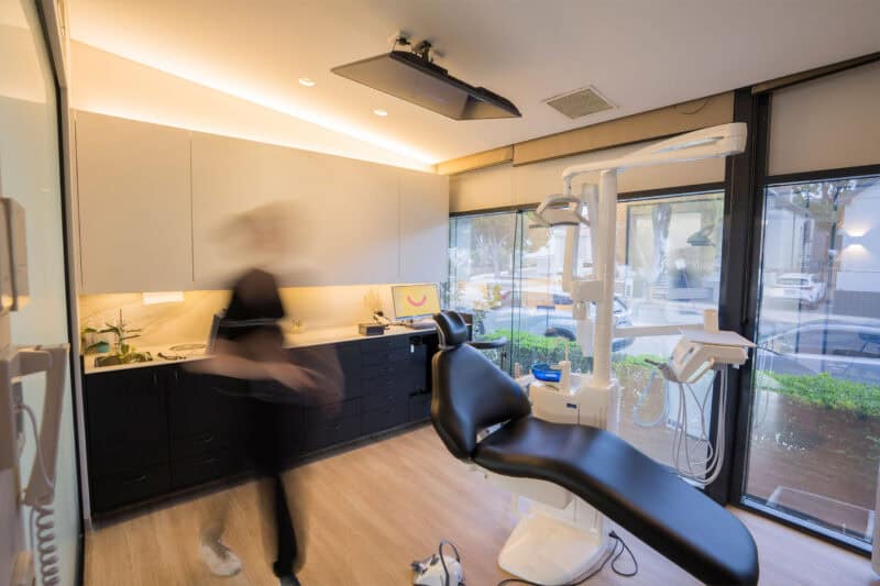 Advanced dental artistry using the latest technology, advanced equipment, and the highest hygiene standards